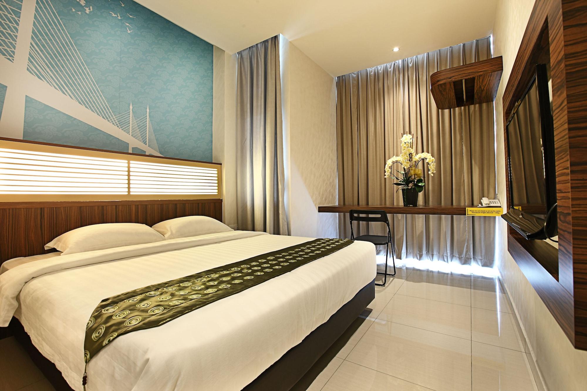Sri Enstek Klia, Klia 2 & F1 Hotel 2*